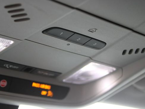 Used 2024 GMC Terrain SLT image 45