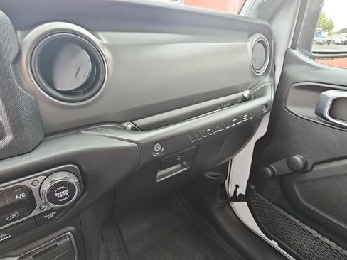 Used 2023 Jeep Wrangler Unlimited Sport AWD/4WD image 26