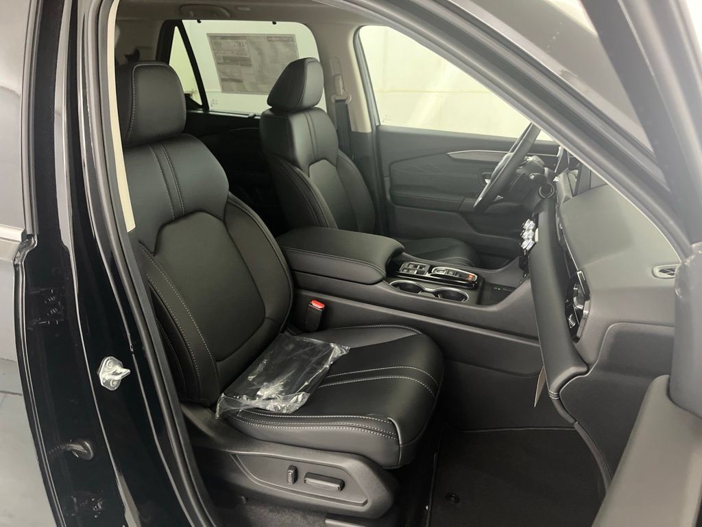 New 2026 Honda Pilot Touring image 24