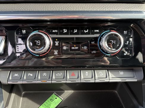 Used 2023 GMC Sierra 1500 Denali image 15