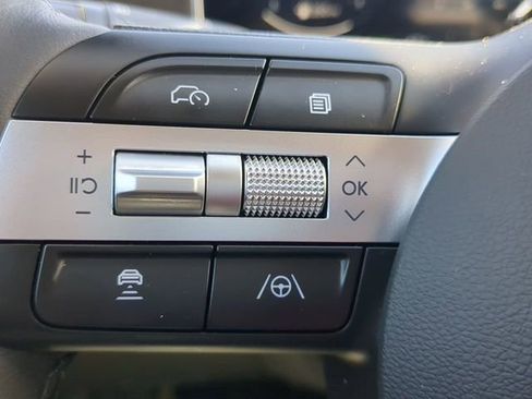 Certified 2025 Hyundai Tucson SEL image 24