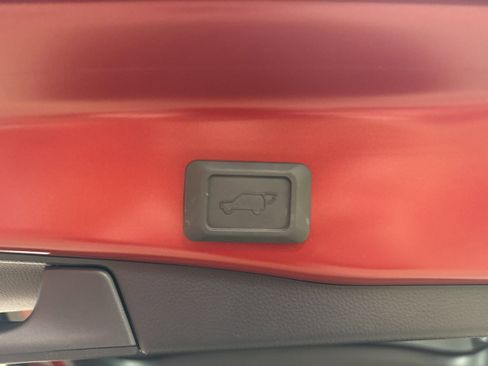 Used 2024 Toyota RAV4 SE w/ Weather & Moonroof Package image 24