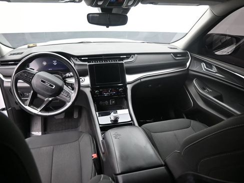 Used 2022 Jeep Grand Cherokee L Laredo w/ Luxury Tech Group I RWD image 15