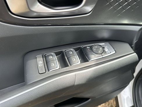 New 2026 Kia Sorento S image 5