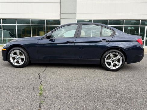 Used 2014 BMW 328i xDrive Sedan AWD/4WD image 6