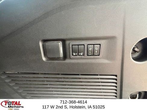 Used 2023 Chevrolet Suburban RST w/ Luxury Package AWD/4WD image 16