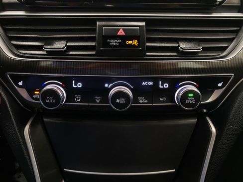 Used 2018 Honda Accord Sport image 24
