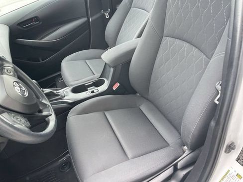 Used 2024 Toyota Corolla LE FWD image 11