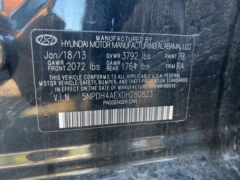Used 2013 Hyundai Elantra GLS w/ Preferred Pkg FWD image 22