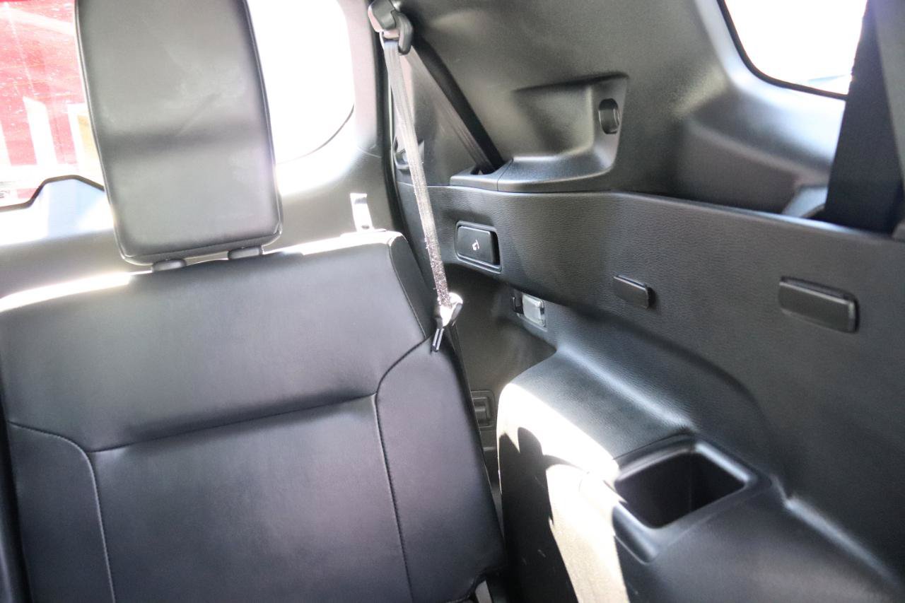 Used 2024 Mitsubishi Outlander FWD image 23
