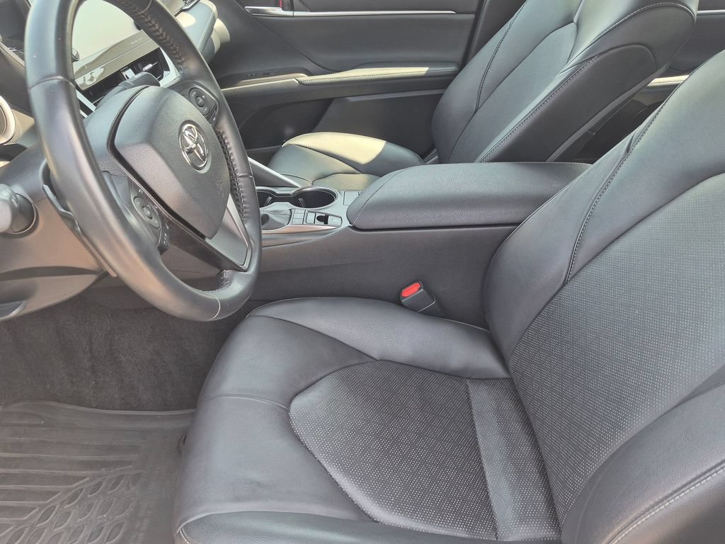 Used 2022 Toyota Camry XSE FWD image 12
