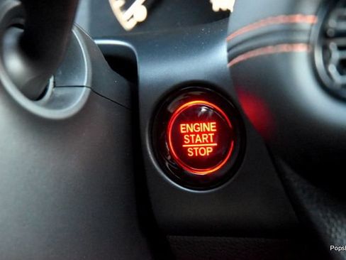 Certified 2026 Honda HR-V Sport image 17
