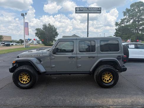 Used 2023 Jeep Wrangler Unlimited Rubicon 392 w/ Xtreme Recon 35" Tire Package AWD/4WD image 19