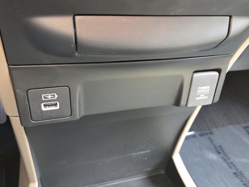 Used 2023 Honda Odyssey EX-L image 32