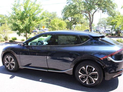 New 2023 Kia EV6 Wind image 13