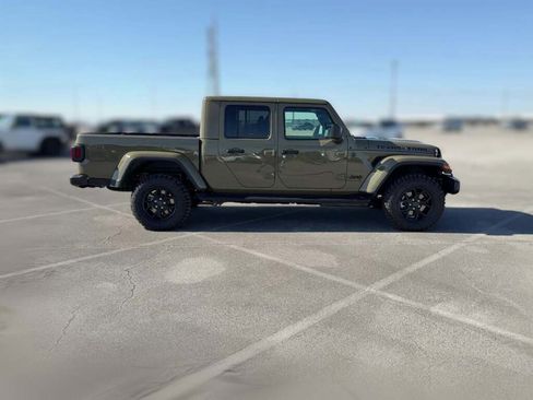 New 2026 Jeep Gladiator Sport image 14