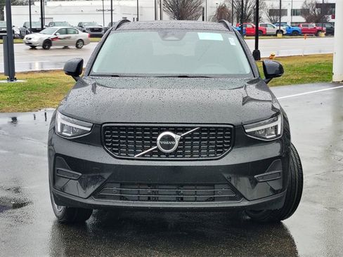 New 2026 Volvo XC40 B5 Core w/ Climate Package image 29