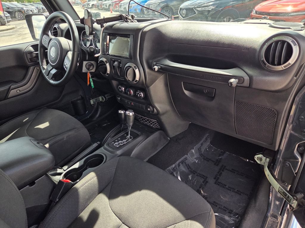 Used 2017 Jeep Wrangler Sport AWD/4WD image 15