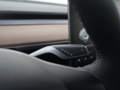 Used 2023 Tesla Model Y Long Range image 25