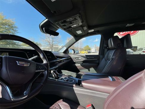 Used 2021 Cadillac Escalade Sport Platinum image 10