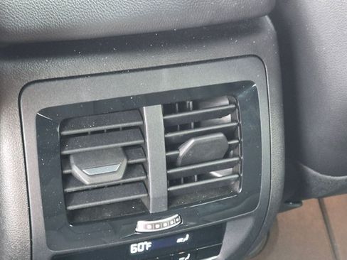 Used 2024 BMW X3 sDrive30i w/ Convenience Package RWD image 15