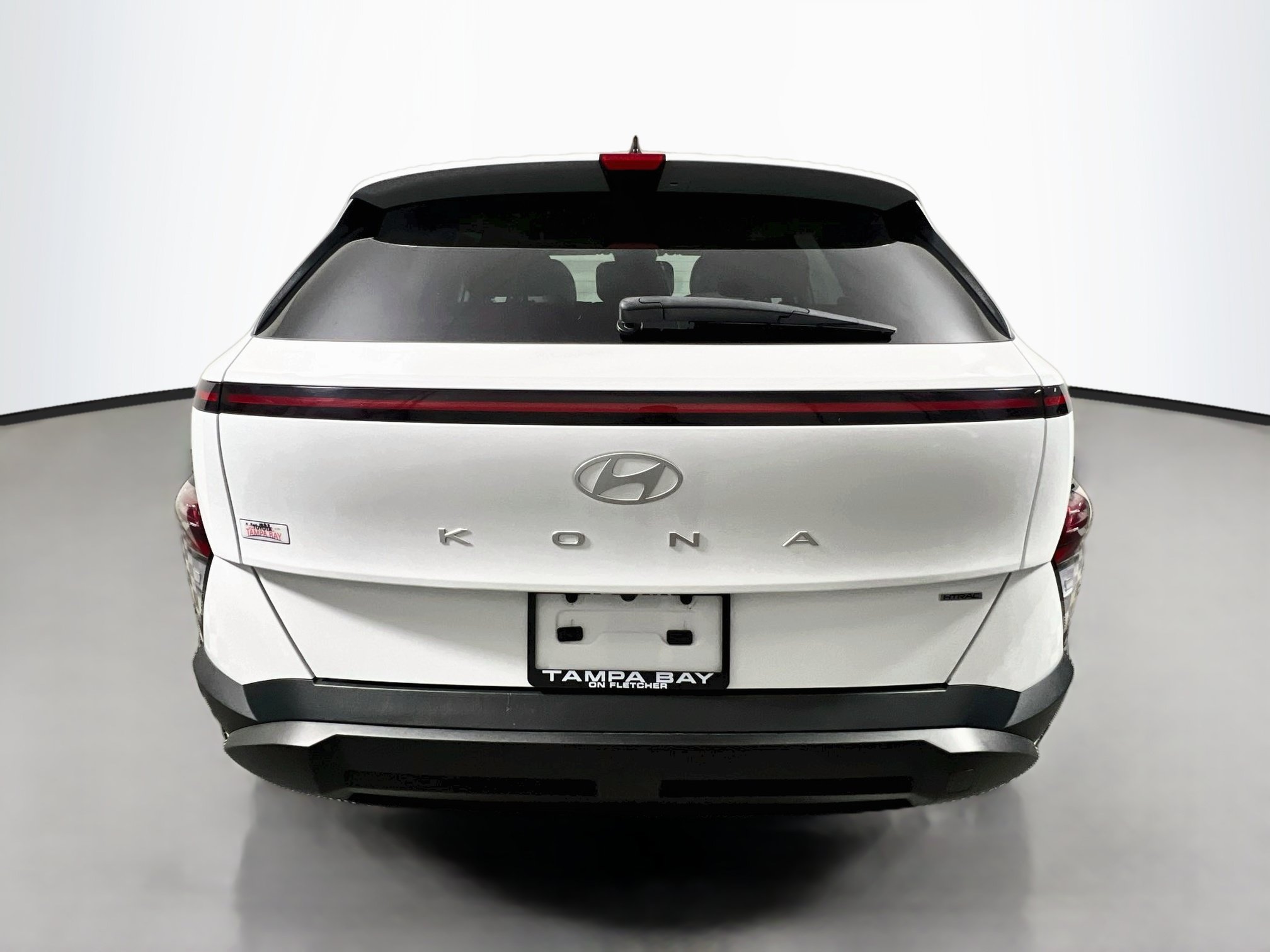 Used 2025 Hyundai Kona SEL AWD/4WD image 6