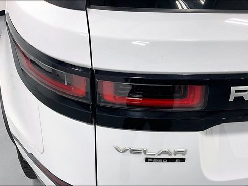 Used 2019 Land Rover Range Rover Velar S AWD/4WD image 31