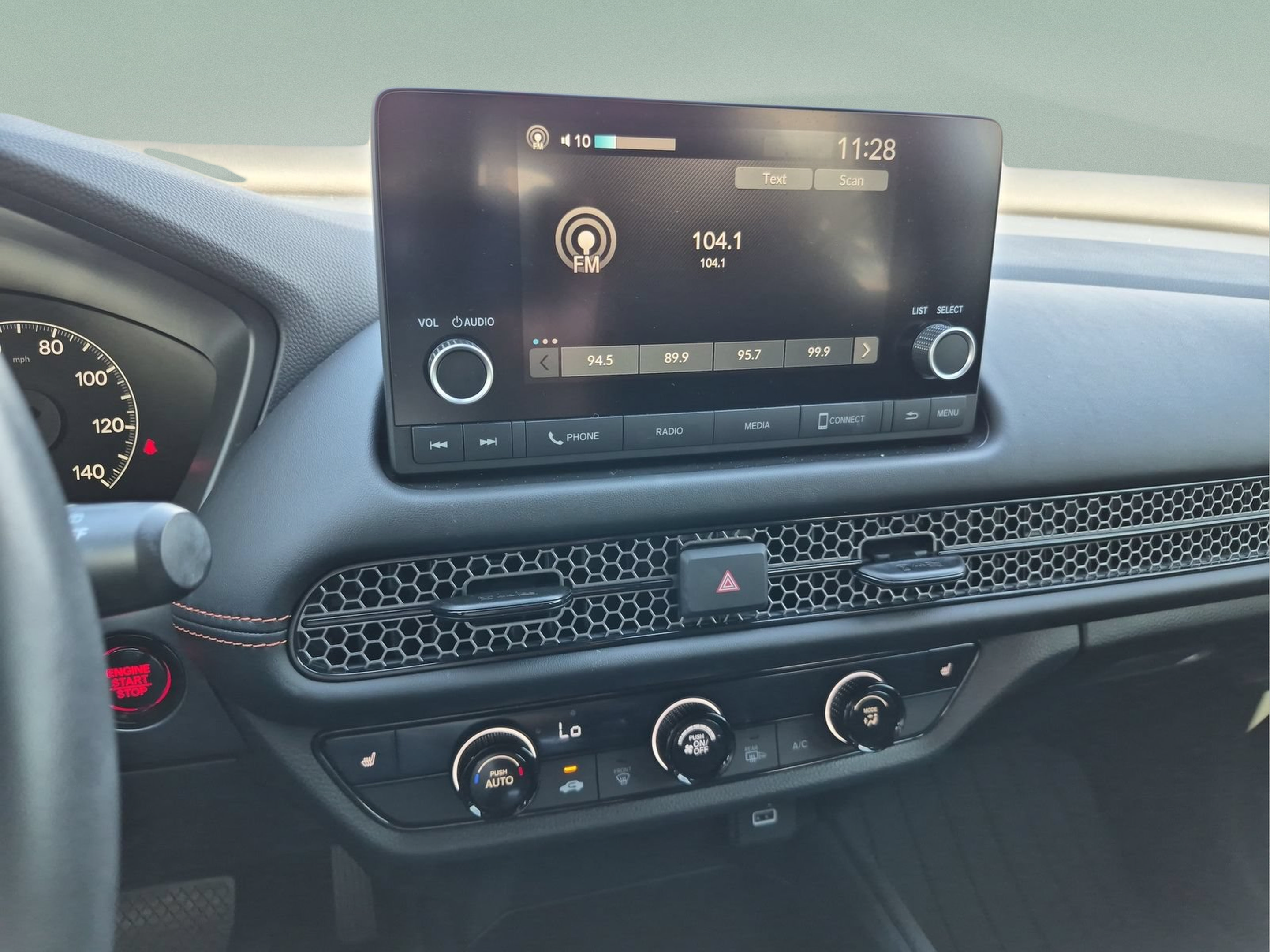 Certified 2025 Honda HR-V Sport image 12