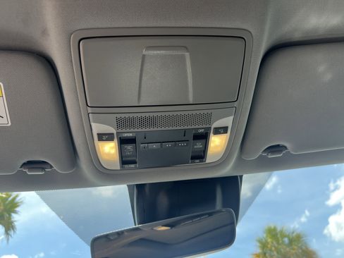Used 2019 Acura MDX FWD image 40