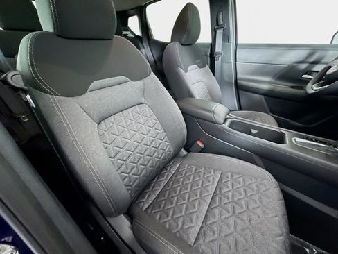 Certified 2025 Nissan Kicks SV image 25