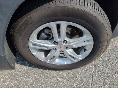 Used 2021 GMC Terrain SLE FWD image 7