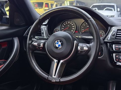 Used 2018 BMW M3 w/ Executive Package RWD image 22
