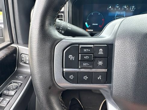 Used 2025 Ford F250 Lariat w/ Lariat Ultimate Package AWD/4WD image 13
