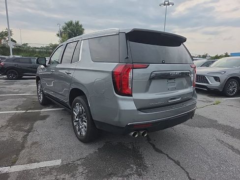 Used 2024 GMC Yukon Denali Ultimate AWD/4WD image 3