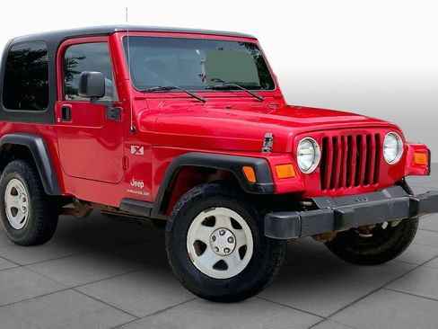 Used 2005 Jeep Wrangler X AWD/4WD image 2