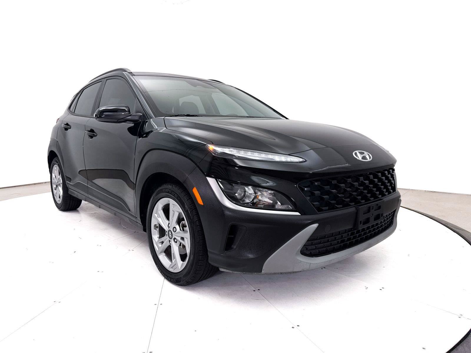 Used 2023 Hyundai Kona SEL w/ Cargo Package FWD image 9