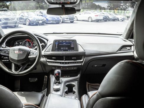 Used 2022 Cadillac CT4 V w/ Navigation Package RWD image 9