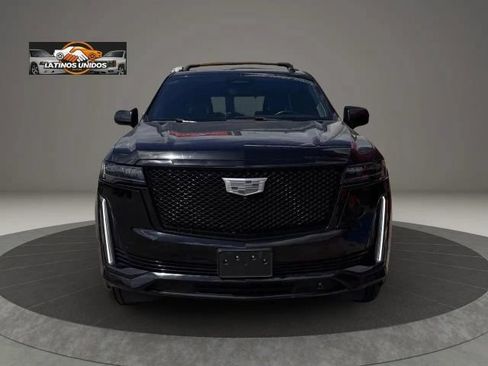 Used 2022 Cadillac Escalade Sport Platinum w/ LPO, ONYX Package AWD/4WD image 2
