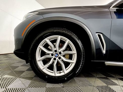 Used 2021 BMW X5 xDrive40i w/ Convenience Package image 2