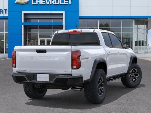 New 2026 Chevrolet Colorado ZR2 w/ Technology Package AWD/4WD image 4