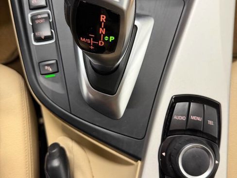 Used 2016 BMW 320i Sedan image 24