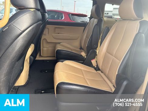 Used 2019 Kia Sedona EX image 13