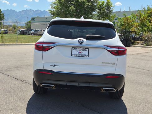 Used 2019 Buick Enclave Essence AWD/4WD image 4