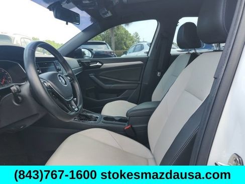 Used 2020 Volkswagen Jetta R-Line FWD image 16