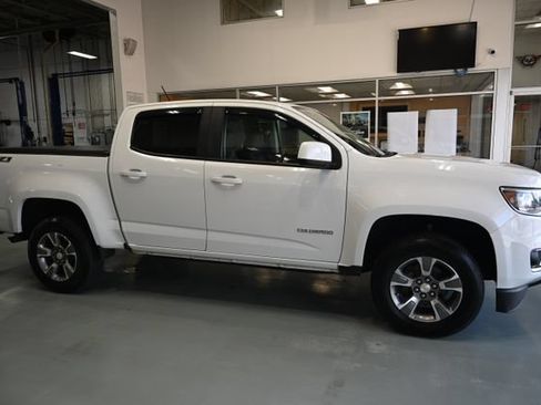 Used 2019 Chevrolet Colorado Z71 AWD/4WD image 4