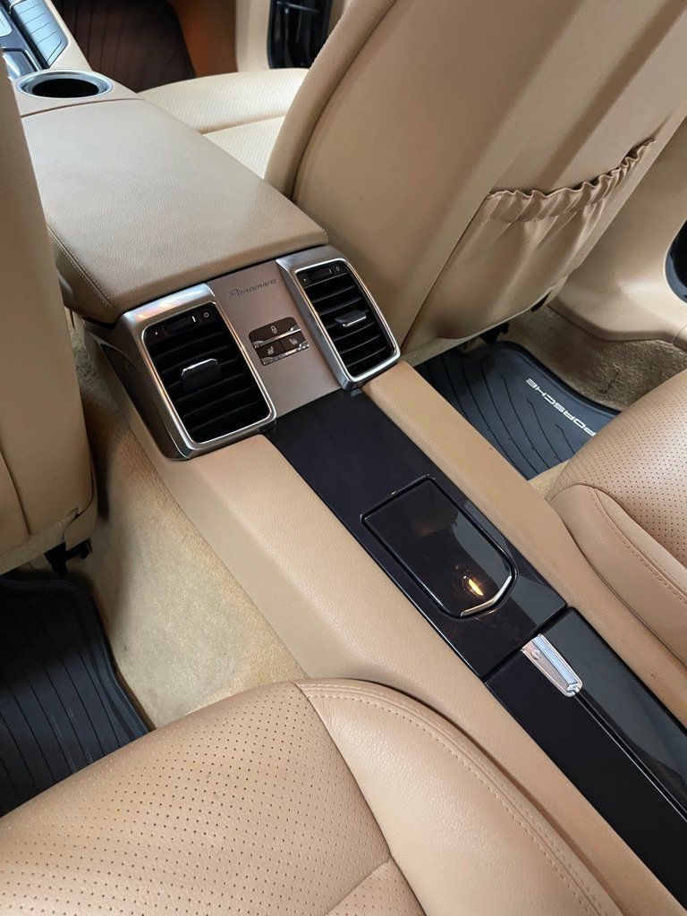 Used 2014 Porsche Panamera image 29