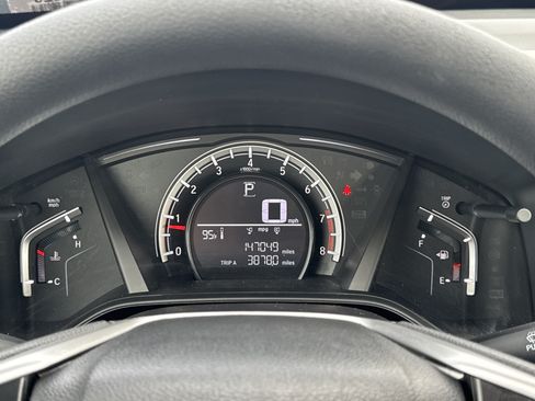 Used 2018 Honda CR-V LX image 19