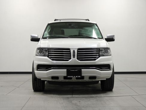 Used 2015 Lincoln Navigator Base image 9
