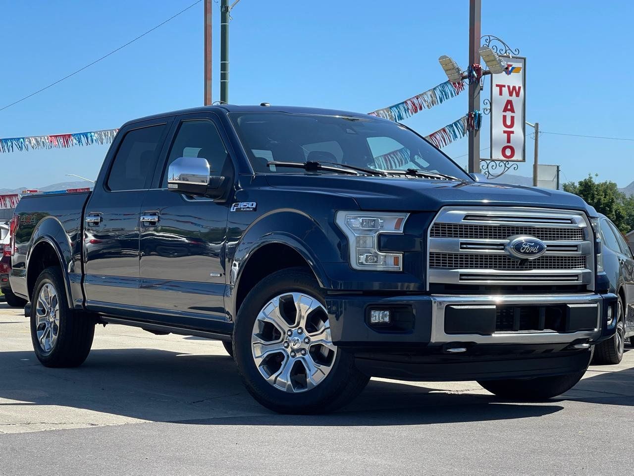 Used 2015 Ford F150 Platinum w/ Technology Package AWD/4WD image 3
