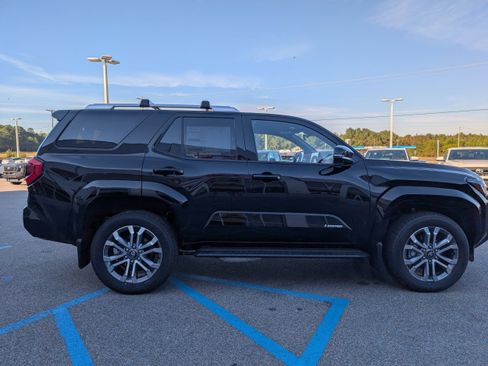 New 2025 Toyota 4Runner Limited image 6